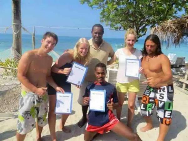 Mana Lagoon Backpackers Villa Ngoại thất bức ảnh