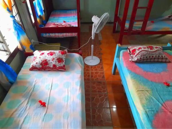 Mana Lagoon Backpackers Villa Ngoại thất bức ảnh
